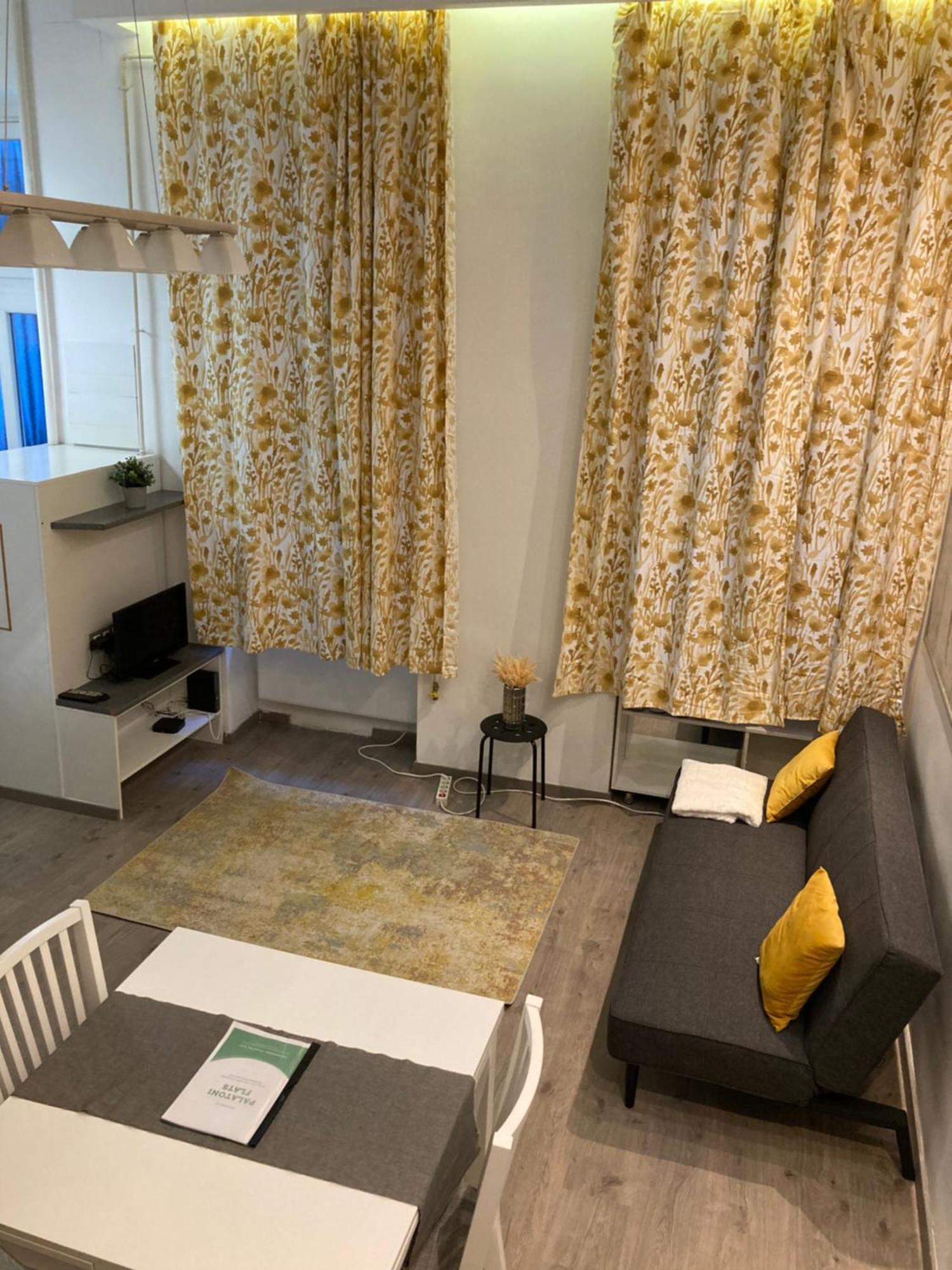 Palatoni Flat In Budapest City Center Apartment Exterior photo
